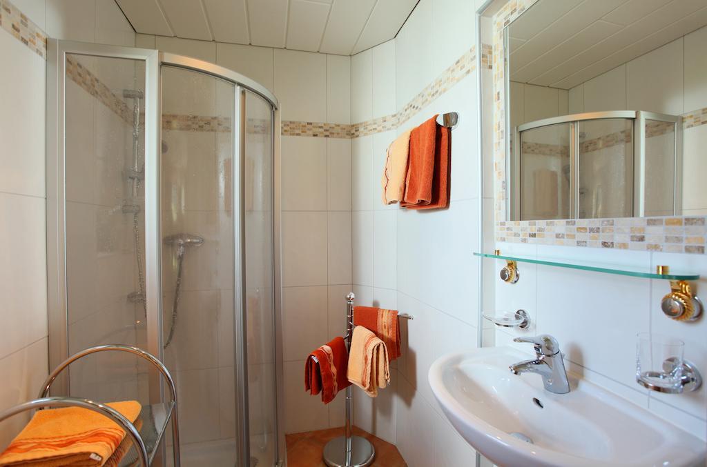 Haus Hirzinger Apartman Brixen im Thale Szoba fotó
